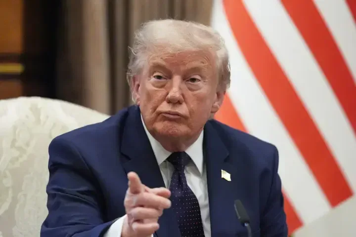 Трамп заявив про новий потужний удар США по Ірану після атаки на кораблі