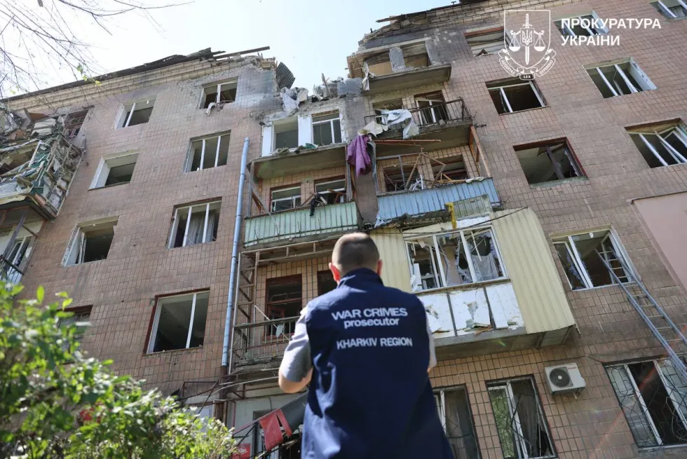 Уже 42 постраждалих від ракетного удару рф по багатоповерхівці у Харкові