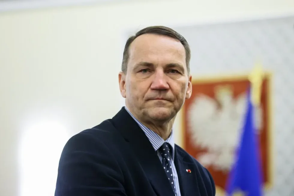 Сікорський заявив, що росія готує нові провокації проти Польщі