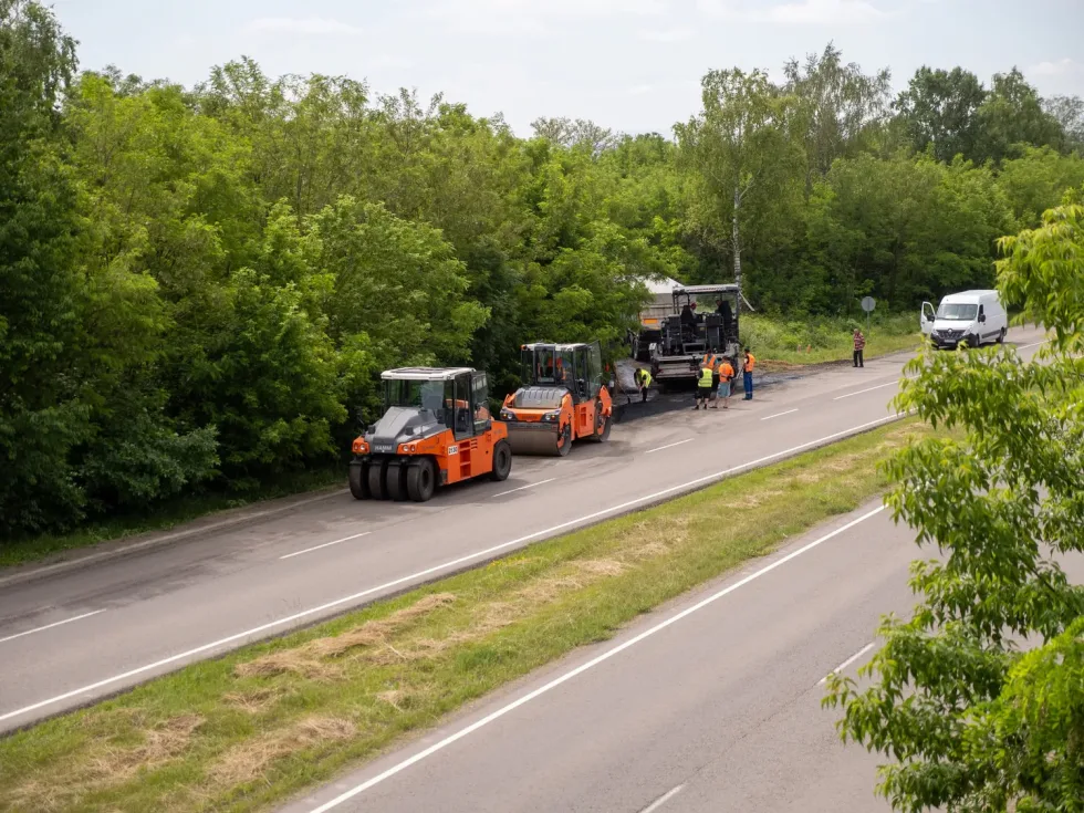 В Україні планують оновити та розширити низку доріг і збудувати 10 сервісних зон