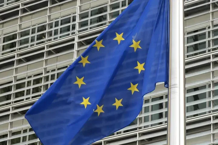 Єврокомісія поки не отримувала листа від країн ЄС щодо використання заморожених активів рф для України