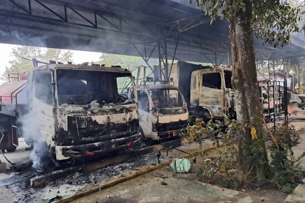 На півдні Таїланду сталися підпали та напади з вибухами