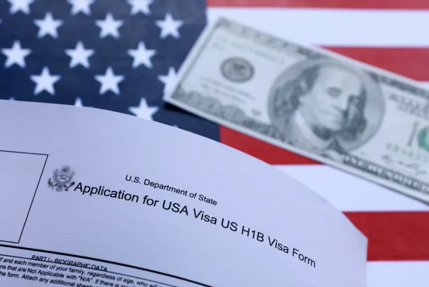 США хочуть зробити збір за нові H-1B візи постійним на рівні $103 тисяч