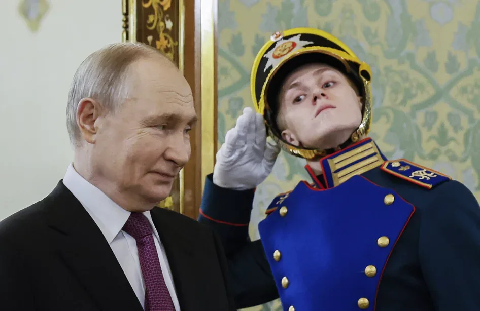 Книгу про сходження путіна до влади та його особисте життя відзначили літературною премією у Франції