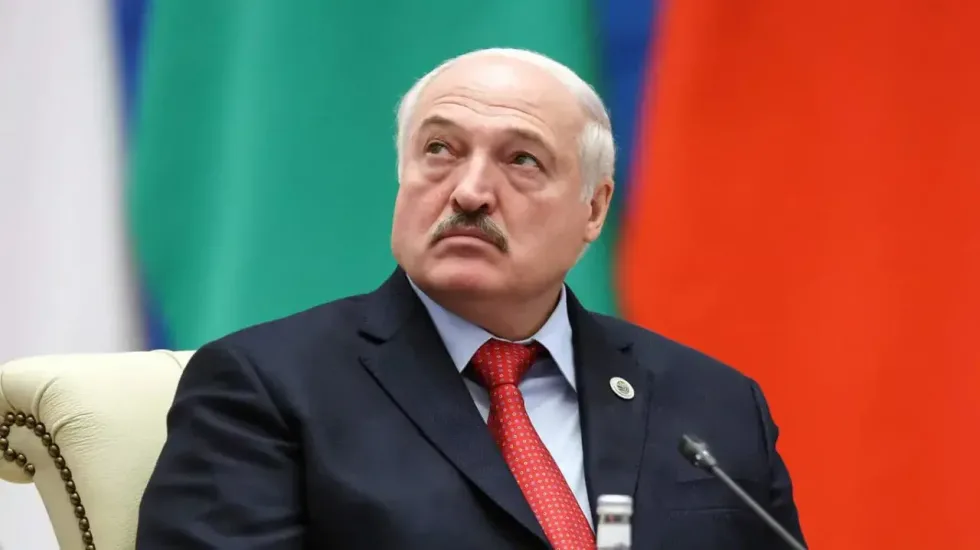 лукашенко оголосив раптову перевірку готовності білоруських військ